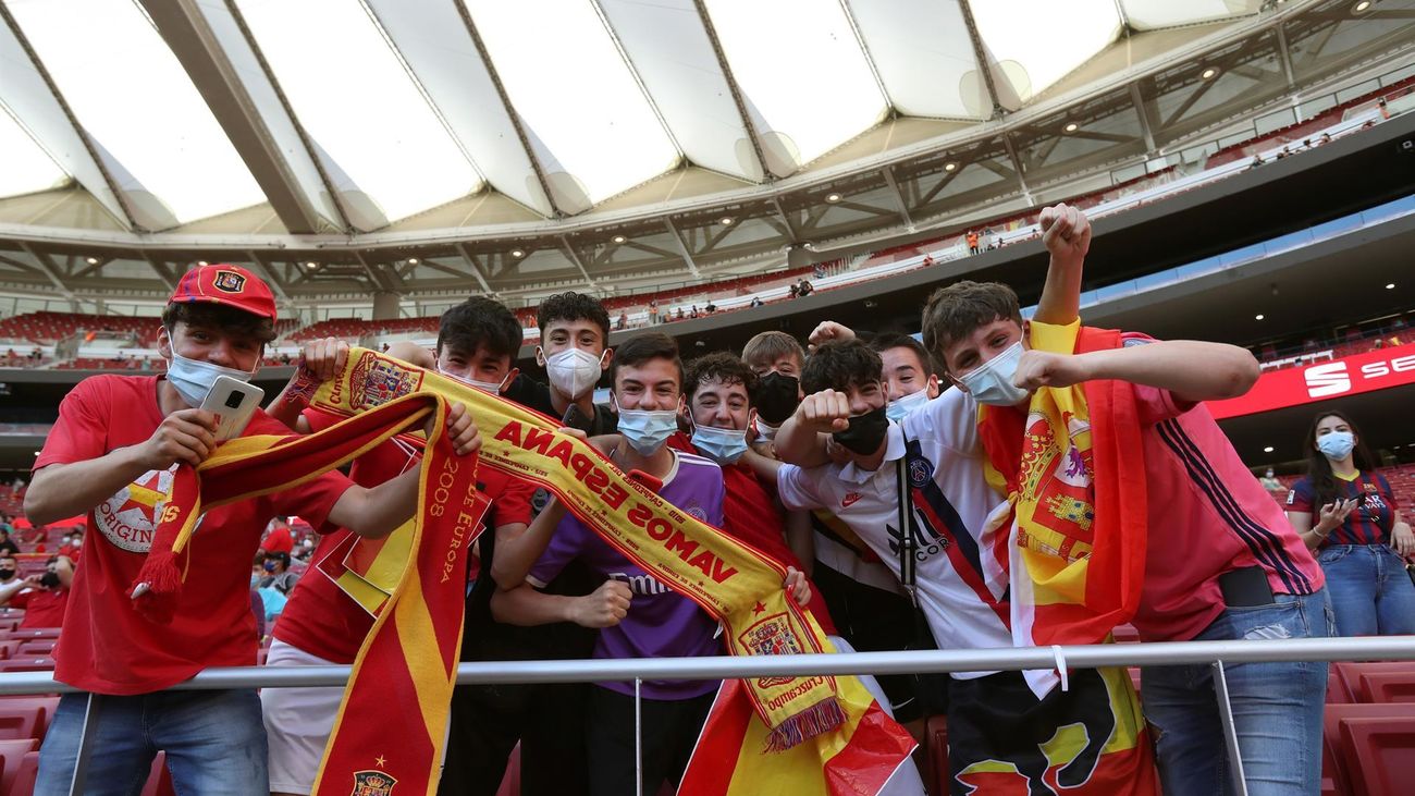 Aficionados en el estadio Wanda Metropolitano