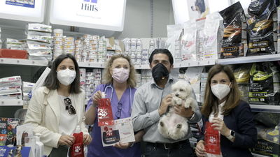 14.000 botellas en San Sebastián de los Reyes para limpiar los orines de los perros
