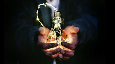 'Ellas' y el nuevo "tarifazo" de la luz