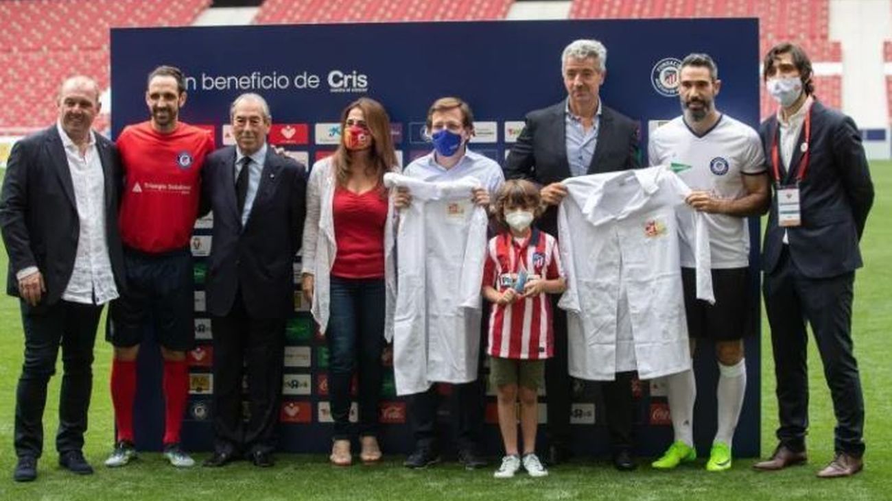 Leyendas del Real Madrid y el Atlético se unen contra el cáncer