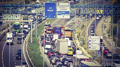 Colisión múltiple y atascazo en la A-5 a la altura de Móstoles