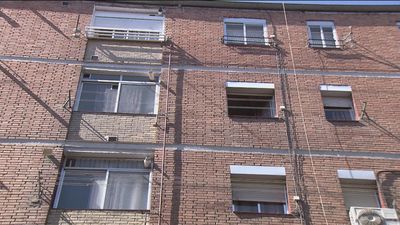 Hallan en Vallecas a un hombre que llevaba muerto mes y medio en su casa