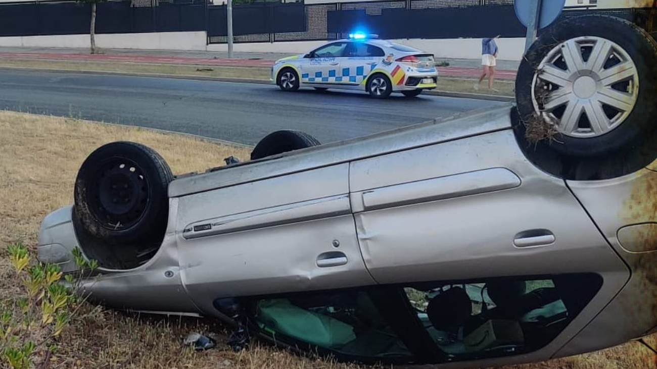 Vuelca con el coche en Arroyomolinos, se niega a ser atendido y acaba ante el juez