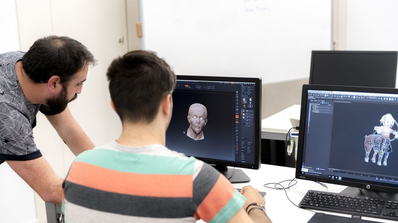 El entretenimiento digital marcará el futuro laboral de muchos jóvenes que hoy se examinan de la EvAU