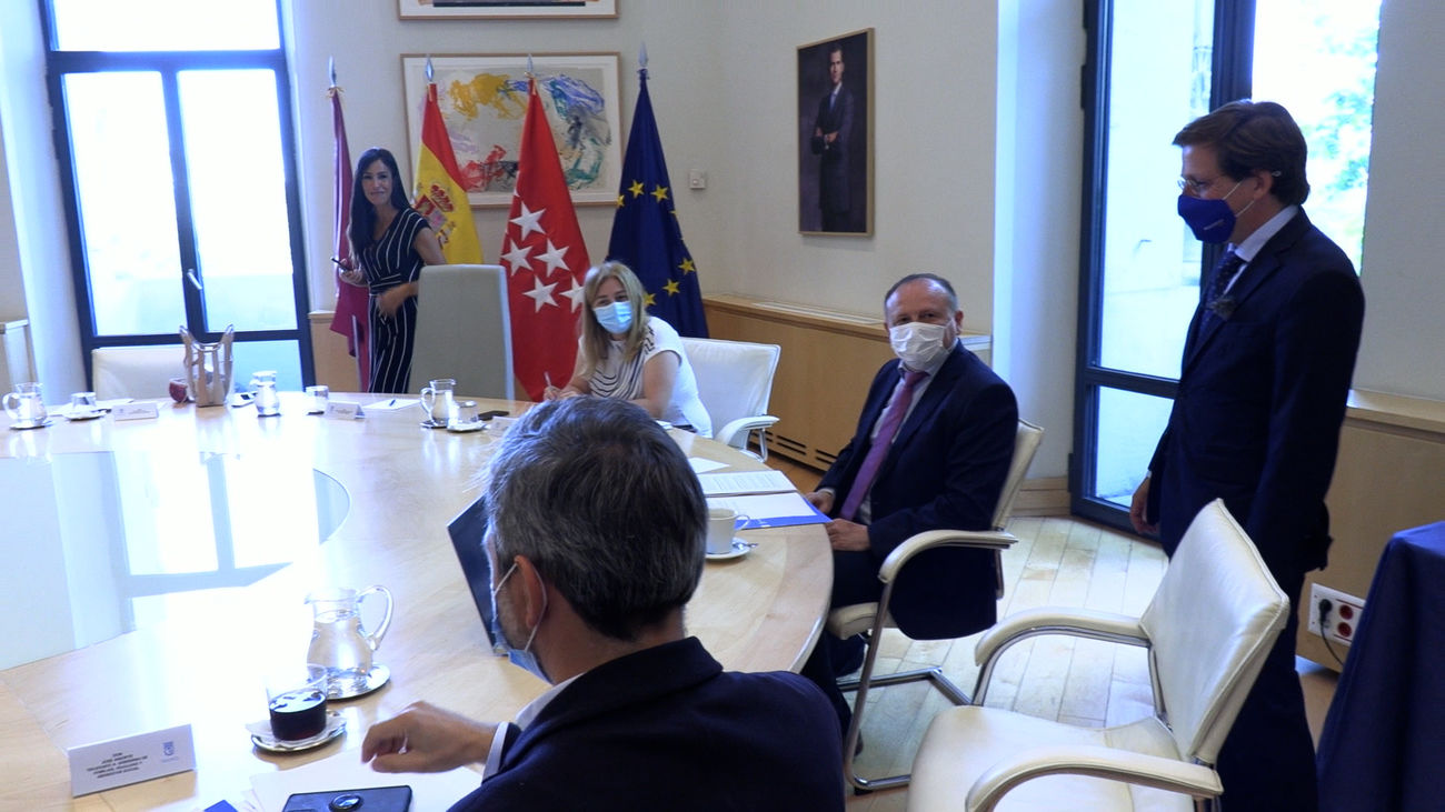 ‘Mi cámara y yo’ recorre todos los secretos del Palacio de Cibeles y accede por primera vez al despacho del alcalde