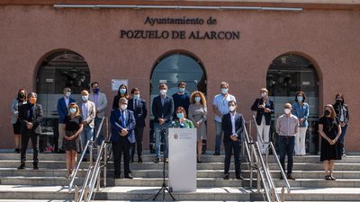 Madrid y Pozuelo guardan un minuto de silencio por la última víctima de violencia machista