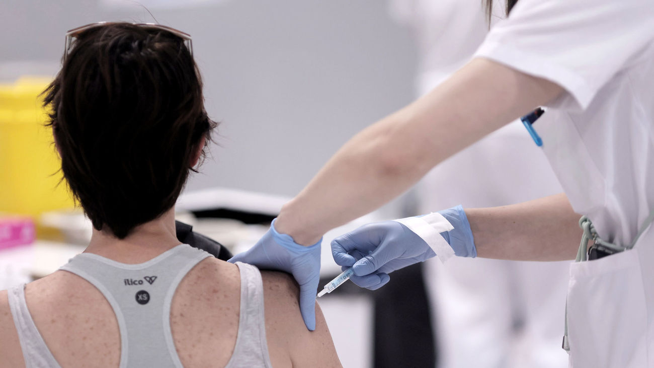 Sanidad notifica 3.504 nuevos contagios y 73 muertes por coronavirus en España