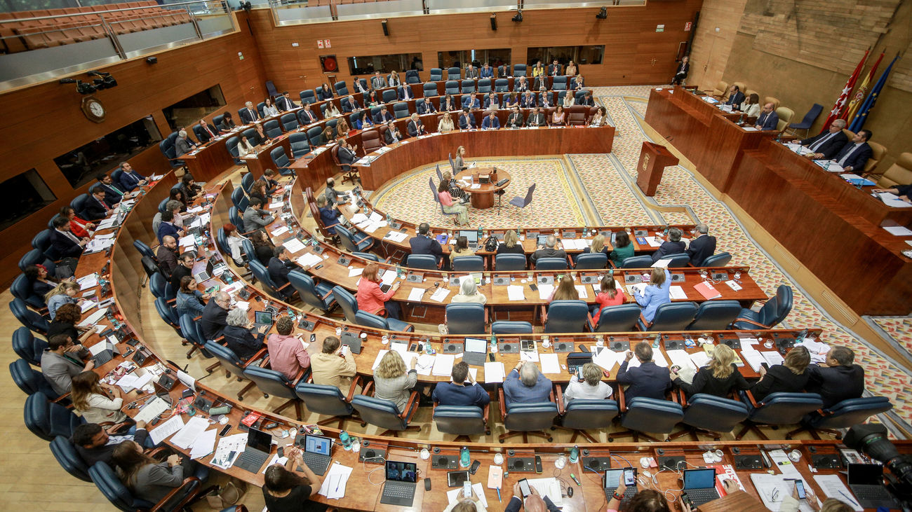 El PP acuerda con Vox una reforma para reducir el número de diputados ...