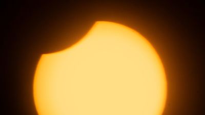 Así se ha visto el eclipse solar en Madrid