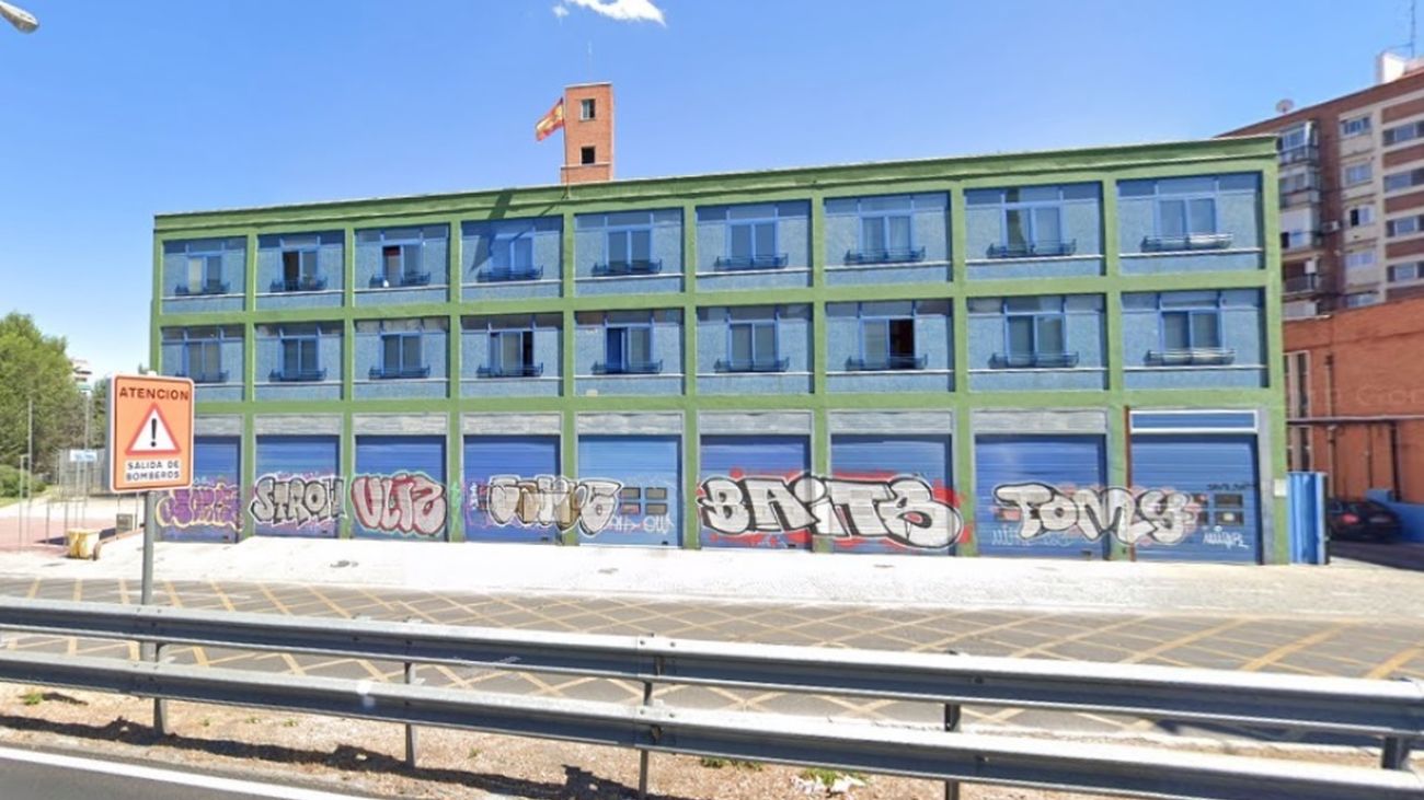 Exterior del Parque de Bomberos número 5 de Usera