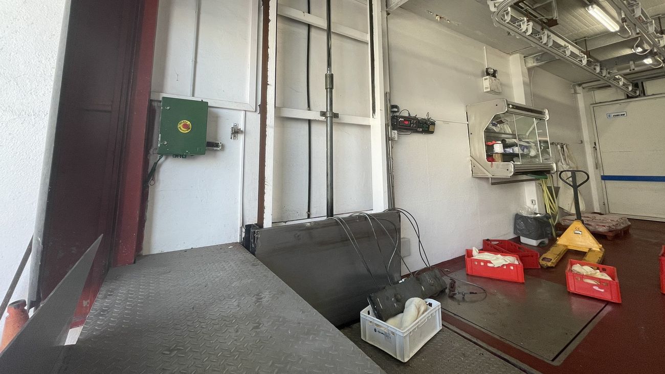 Grave un trabajador tras ser aplastado por un montacargas en Colmenar Viejo