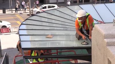 Así luce ya en Madrid la réplica del templete en la estación de Metro de Gran Vía