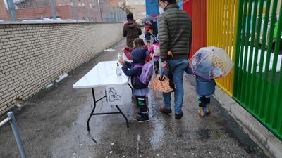 El coronavirus, aulas en cuarentena, Filomena, elecciones... Toca poner nota al curso escolar más difícil en Madrid