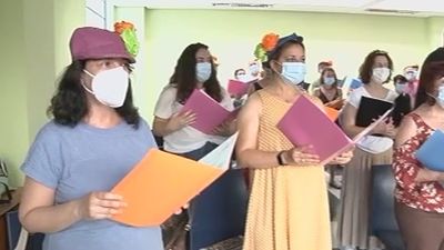 Los vecinos de Vallecas cantan la historia de su barrio