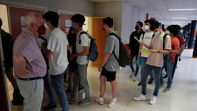 Se abre el plazo para solicitar becas al estudio: 2.000 millones para el curso 2021-22