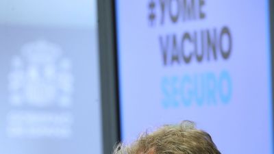 Las celebraciones de fin de curso ralentizan el descenso de contagios según Fernando Simón