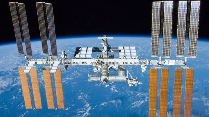 Vista frontal de la estación espacial / NASA/Crew of STS-132