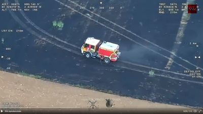 Un incendio agrícola en Daganzo de Arriba provoca una gran columna de humo