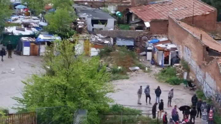 Desmantelado un poblado con más de 40 chabolas cerca de la estación de Chamartín