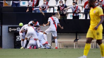 Girona - Rayo Vallecano, el ascenso a Primera en 90 minutos