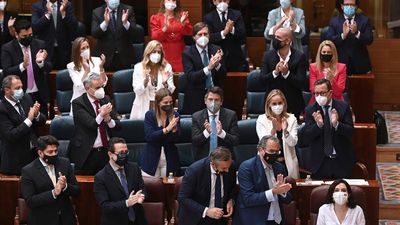 La segunda sesión del Pleno de investidura de Isabel Díaz Ayuso, minuto a minuto