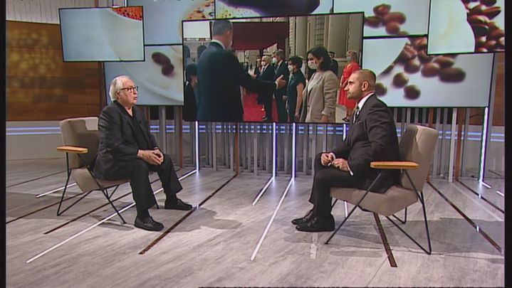 Euprepio Padula entrevista al ministro de Universidades, Manuel Castells Oliván / Telemadrid