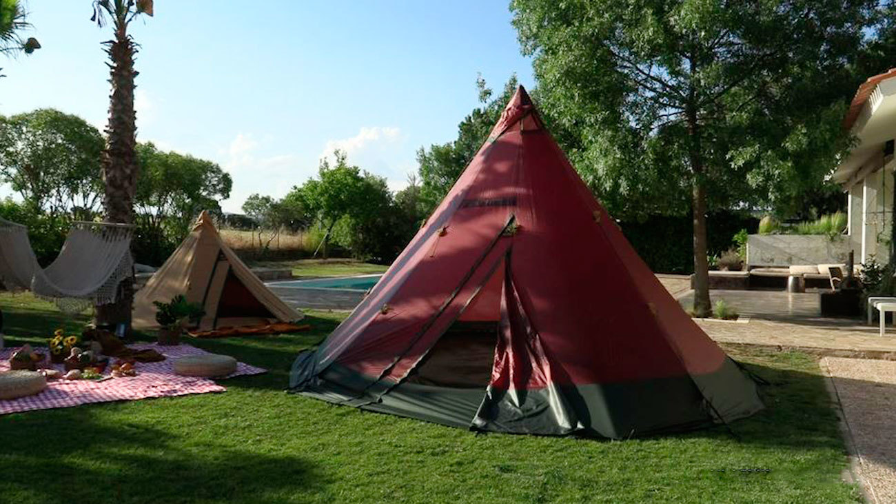 Dormir en un tipi, como los indios