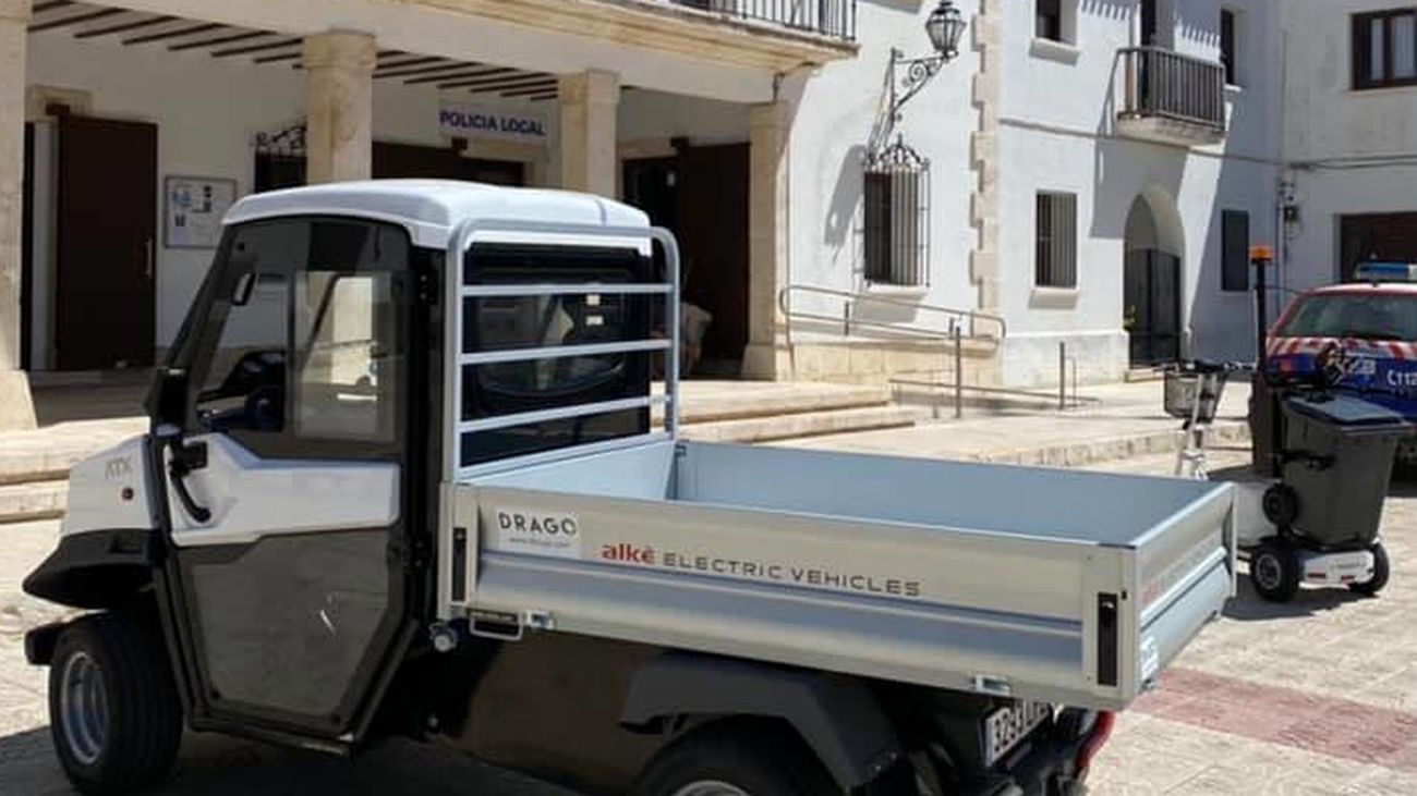 Un pequeño camión en Titulcia