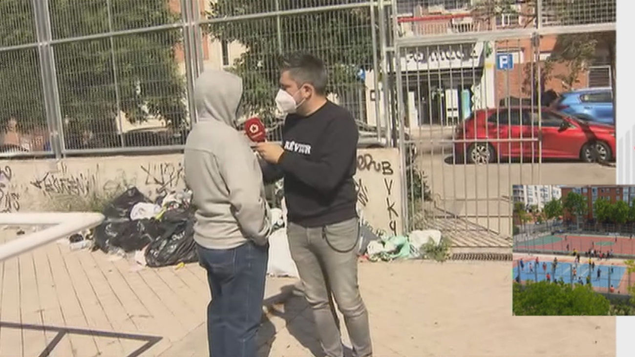 Pesadilla en unas canchas deportivas de Vallecas