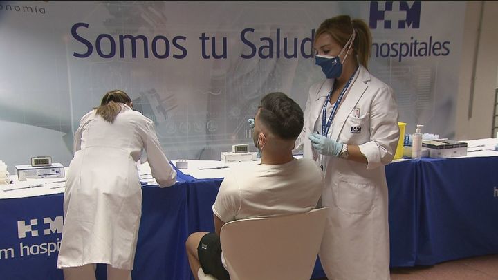 Más de 10.000 madrileños han pedido ya un test de antígenos en Plaza de Castilla