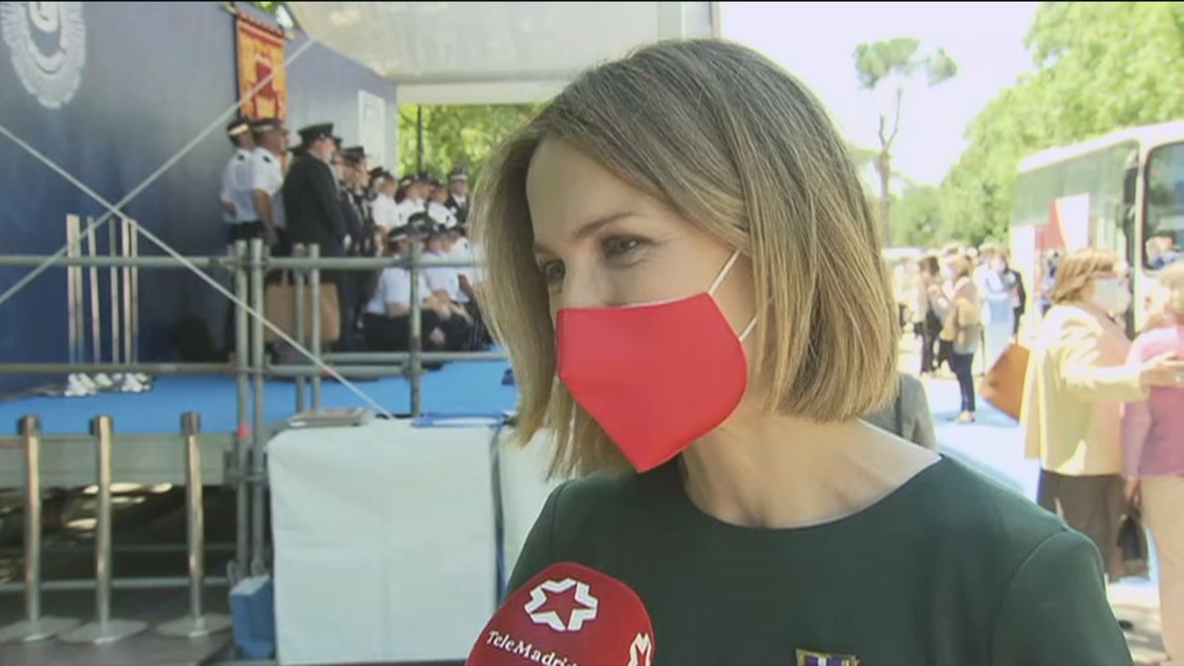 La Policía Municipal premia a Silvia Intxaurrondo y a los Informativos de Onda Madrid