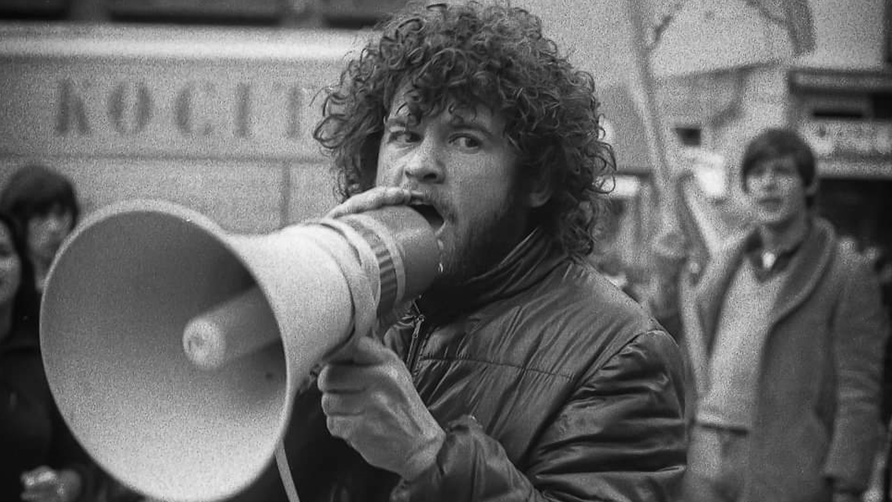 Javier Menéndez Flores desmitifica La Movida madrileña en ‘Madrid sí fue una fiesta’