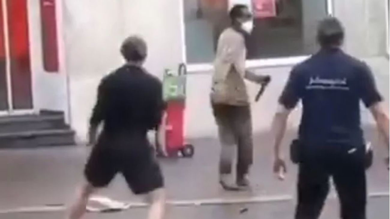 Agresor con el cuchillo