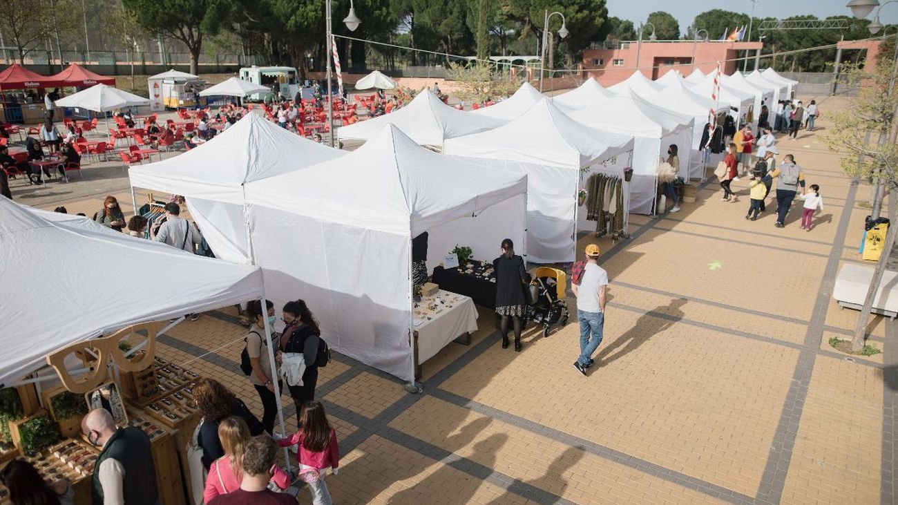 Las Rozas celebra su Mercado Vecinal de Segunda Mano