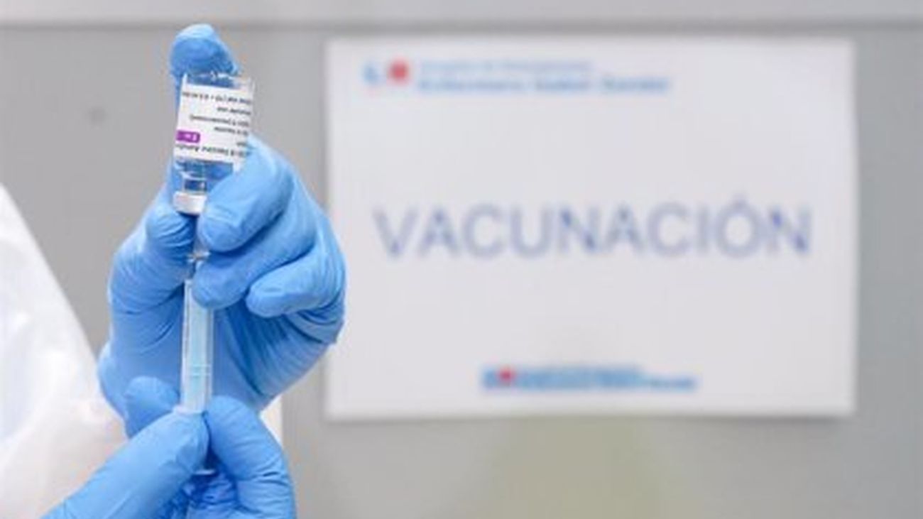 El PSOE califica de "ayusada" la vacunación en el Zendal las 24 horas del día