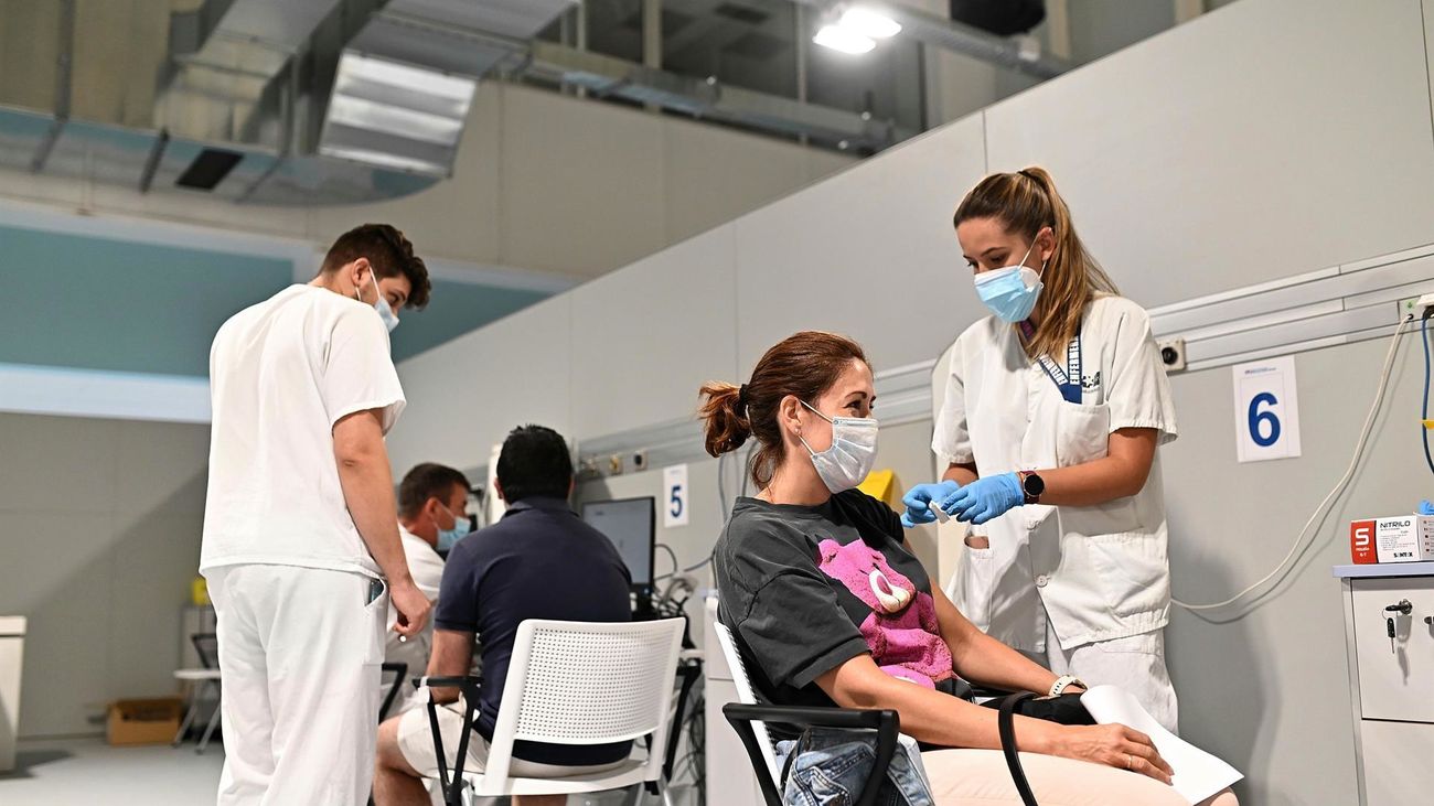 Vacunación del covid en el Zendal