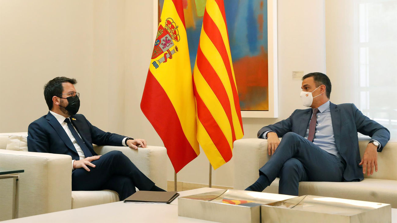 Sánchez recibe a Aragonés en Moncloa para intentar recuperar el diálogo