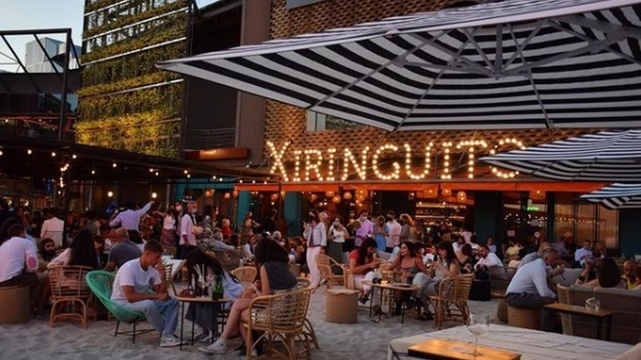El ‘Xiringuito’ madrileño con playa y cócteles