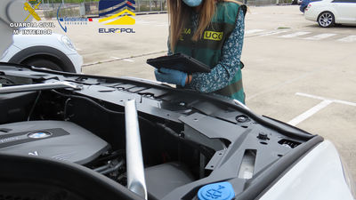 Cae una banda que robaba vehículos híbridos en Madrid