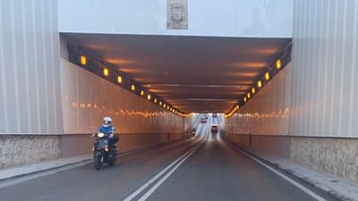 Las bicis y los patinetes eléctricos “bien iluminados” podrán circular por los túneles de Madrid