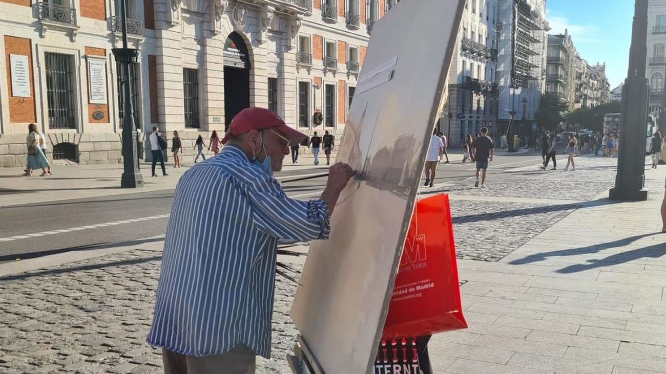 Antonio López vuelve a pintar en la Puerta del Sol