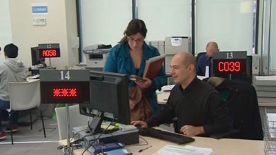 El paro baja en 166.911 personas en junio en España, la mayor caída de la serie histórica