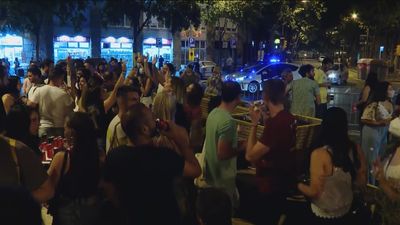 Madrid pide ayuda a las policías locales para controlar las cuarentenas de los jóvenes  de Covid