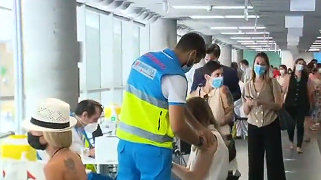 Madrid acelera la vacunación mientras sigue aumentando la incidencia de la Covid