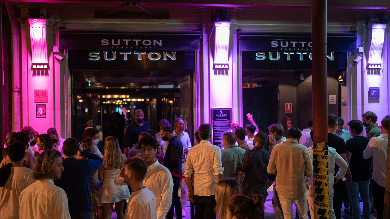 Cataluña cierra el ocio nocturno en espacios cerrados desde este fin de semana