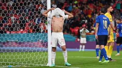 1-1 (4-2). España es superior a Italia, pero cae en los penaltis
