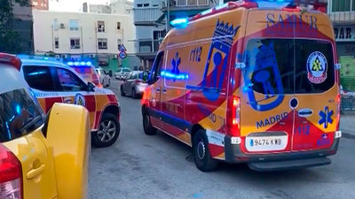 Intoxicadas leves una madre y su hija en un incendio de su vivienda en el distrito de Salamanca