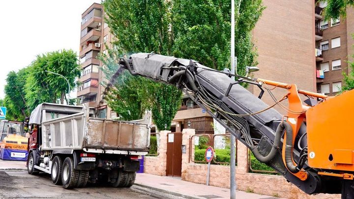 Fresado de las calles de Móstoles previo al asfaltado / AYTO MÓSTOLES