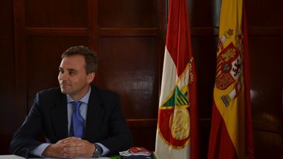 Javier Bravo, nuevo presidente de la RSD Alcalá, presenta 'La factoría del Val'