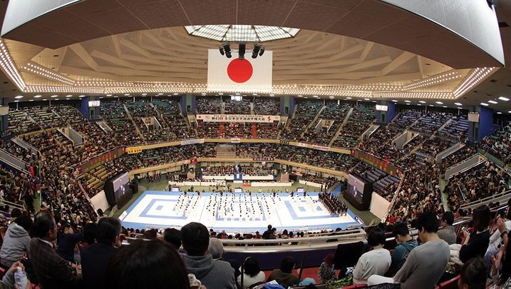 Nippon Budokan  / karateyalgomas.com
